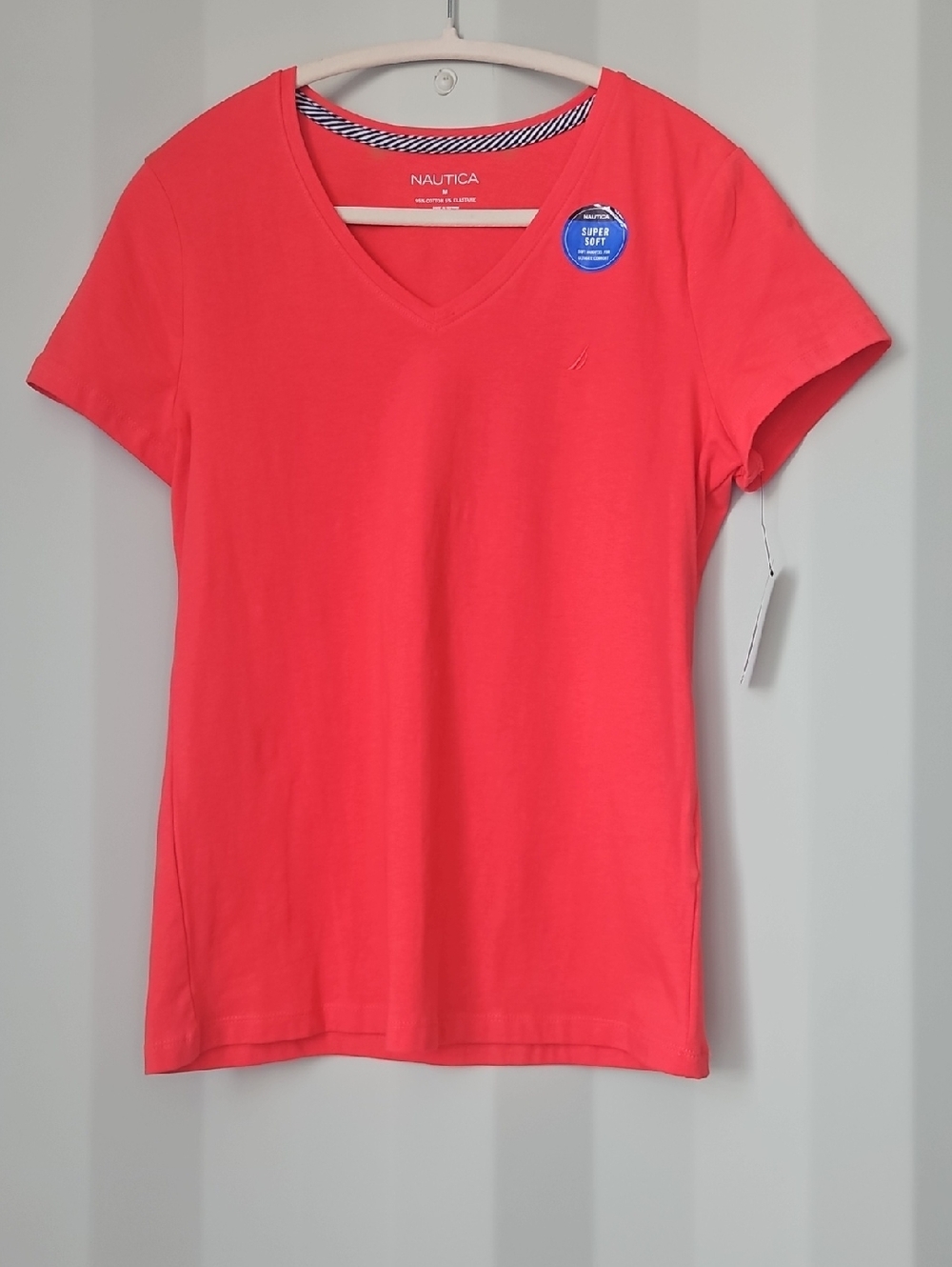 Nautica Women's Size M Short-Sleeve V-Neck Tee in Coral Pink